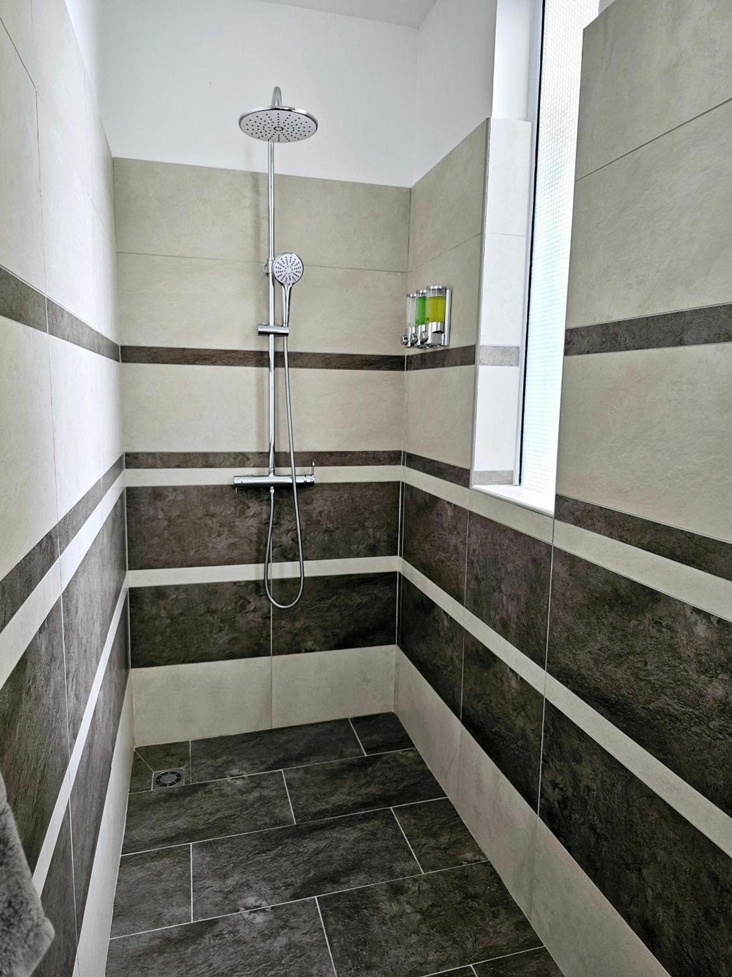 Cozy House In A Private Complex Villa Paea Екстериор снимка